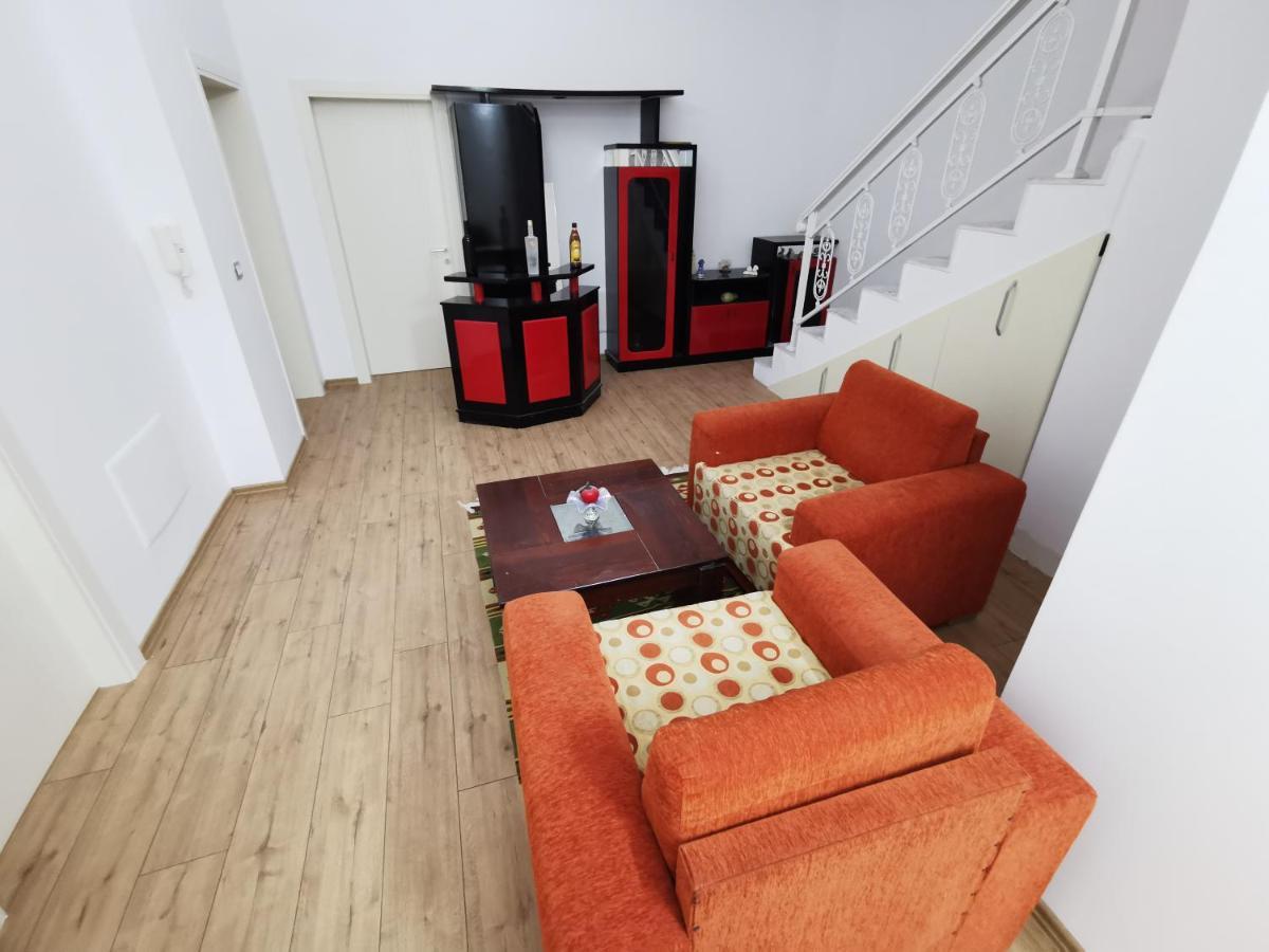 Bujtina Valgent Acomodação com café da manhã Berati Exterior foto